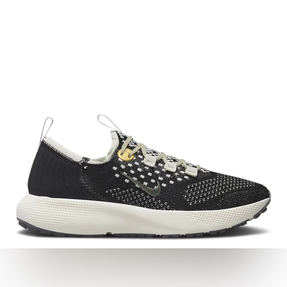 Nike React Escape Run Flyknit Black Metallic and Gold